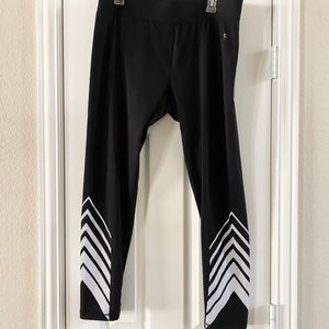 DANSKIN XL legging with reflectors